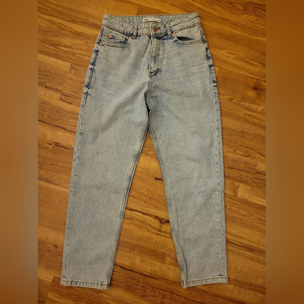 Zara High Rise Mom Jeans Sz 6
